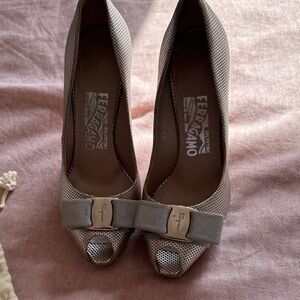 Salvatore Ferragamo Beige Taupe Vara Bow Peep-Toe Pumps